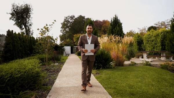 Стоян Черелов GIF